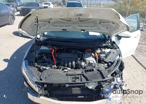 2018 Honda Clarity Plug-In Hybrid z USA, uszkodzony, nr VIN JHMZC5F1XJC006480